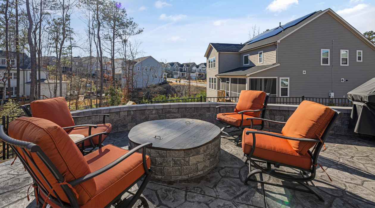 Outdoor Entertaining Fire Pits & Patio Inspo/Ideas